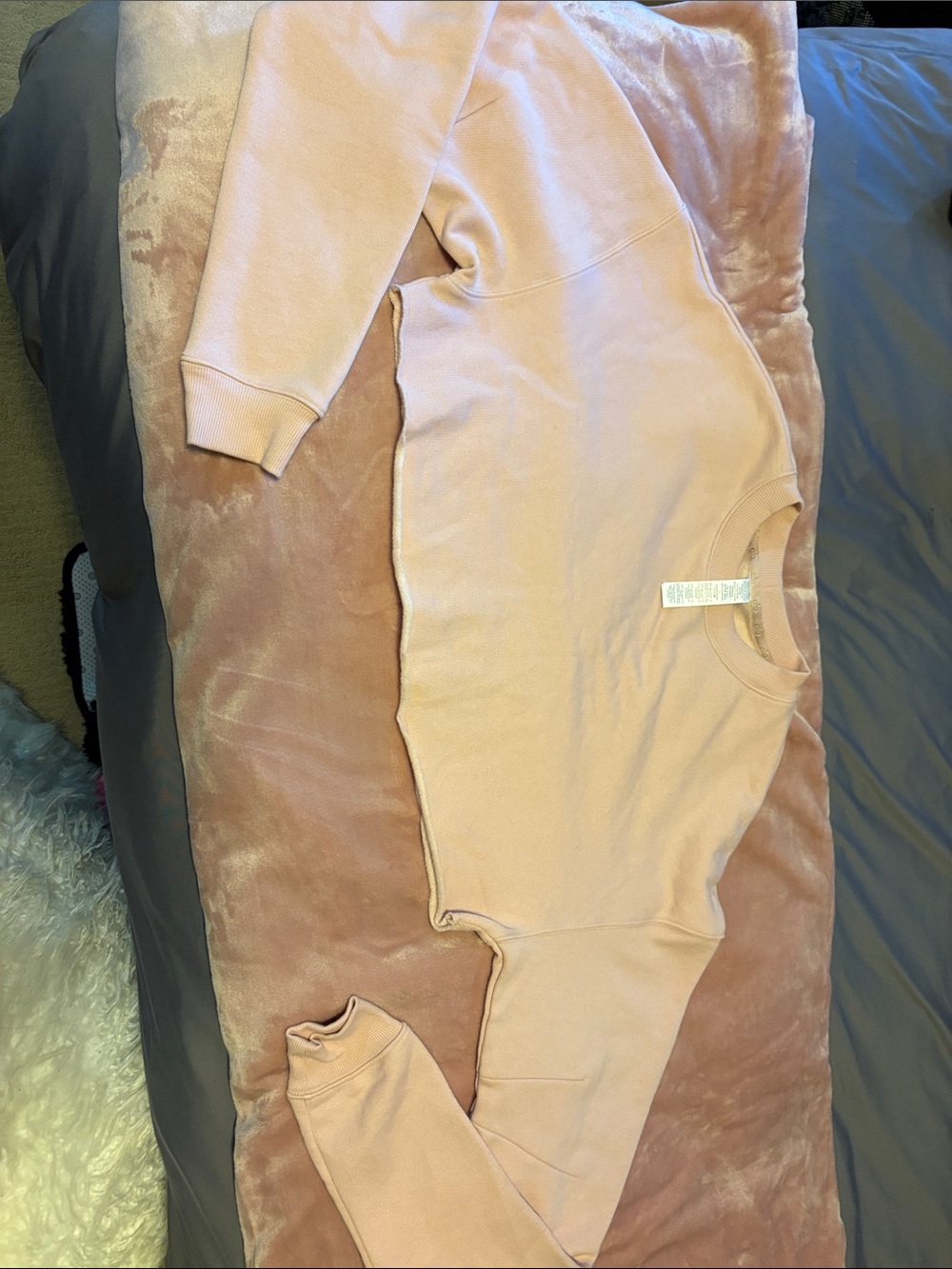 ALO Yoga Dusty Pink Pullover cropped Sweatshirt